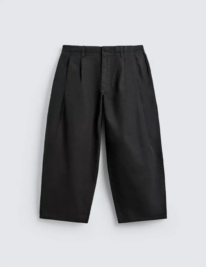 wide-leg pleated Trousers