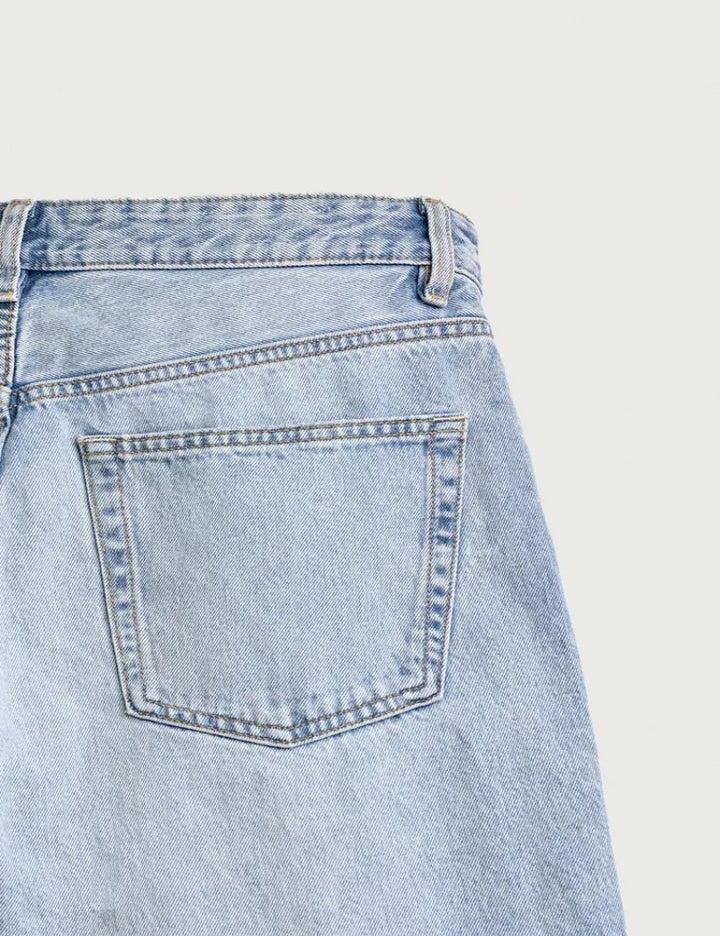 Low-waist  jeans