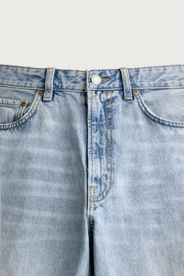 Low-waist  jeans